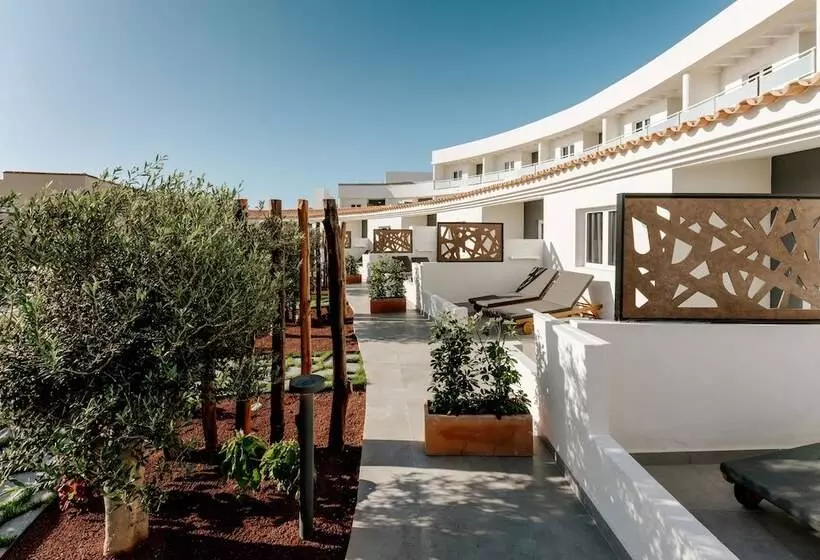 Hotelli R2 Higos Beach