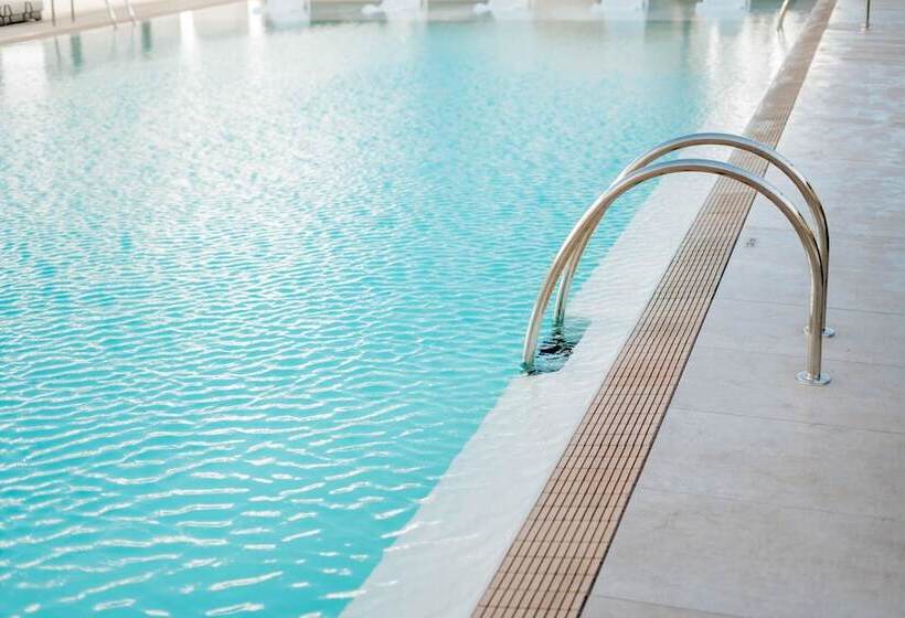 هتل R2 Higos Beach