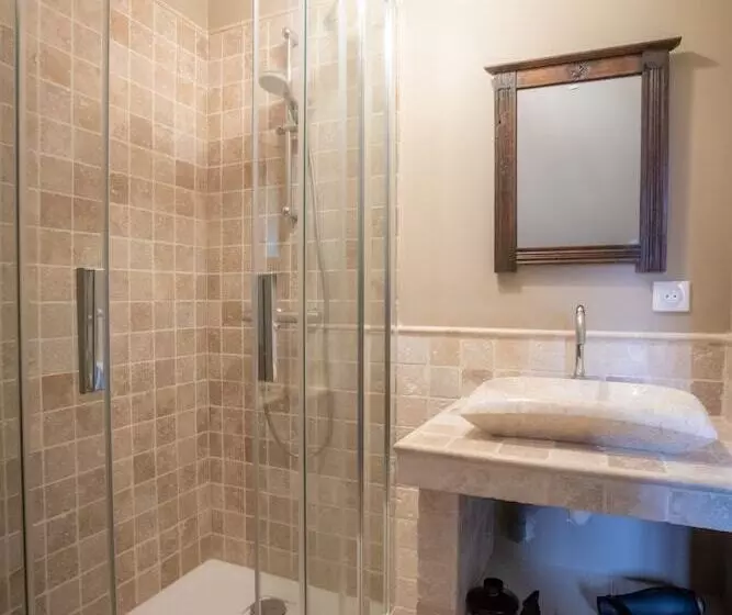 Hotelli Sublimes Hébergements En Coeur De Forêt