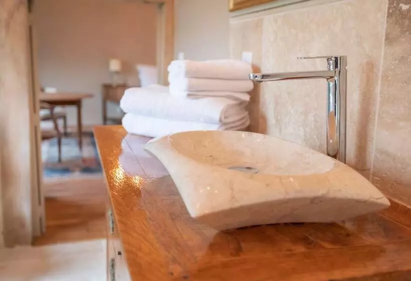 Hotelli Sublimes Hébergements En Coeur De Forêt