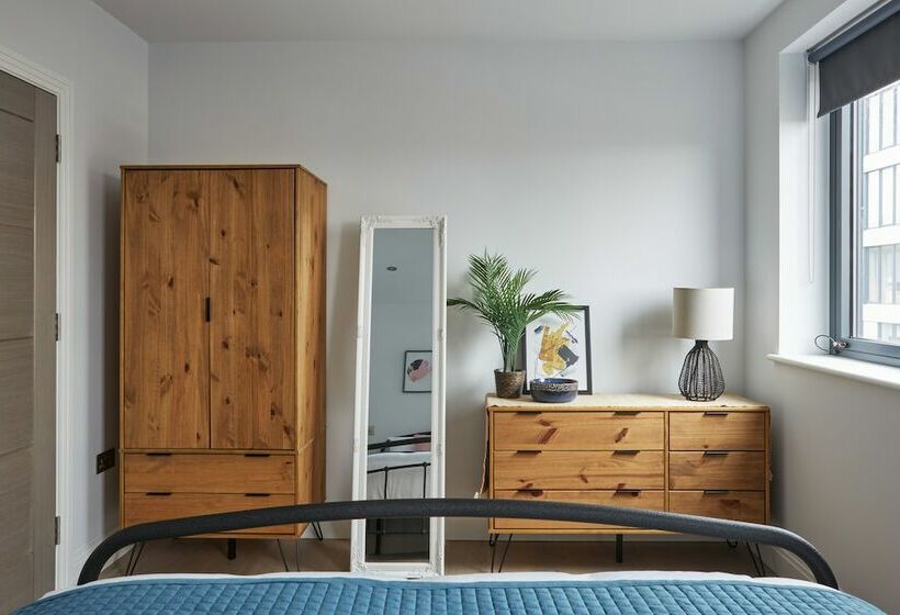 Kings Oak House By Viridian Apartments