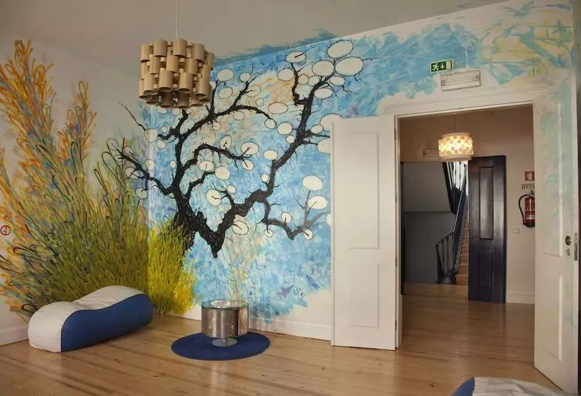 Lisbon Lounge Hostel