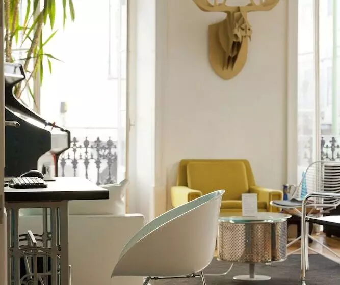 Lisbon Lounge Hostel