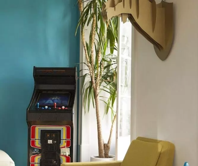 Lisbon Lounge Hostel