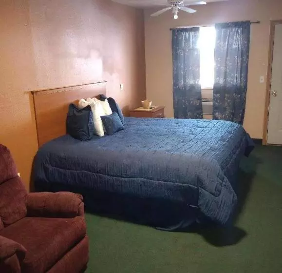 モーテル Going To The Sun Inn & Suites