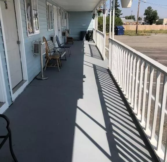 モーテル Going To The Sun Inn & Suites