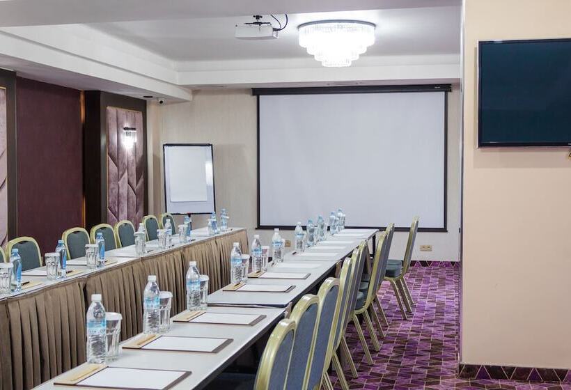 Orient Hotel Bishkek