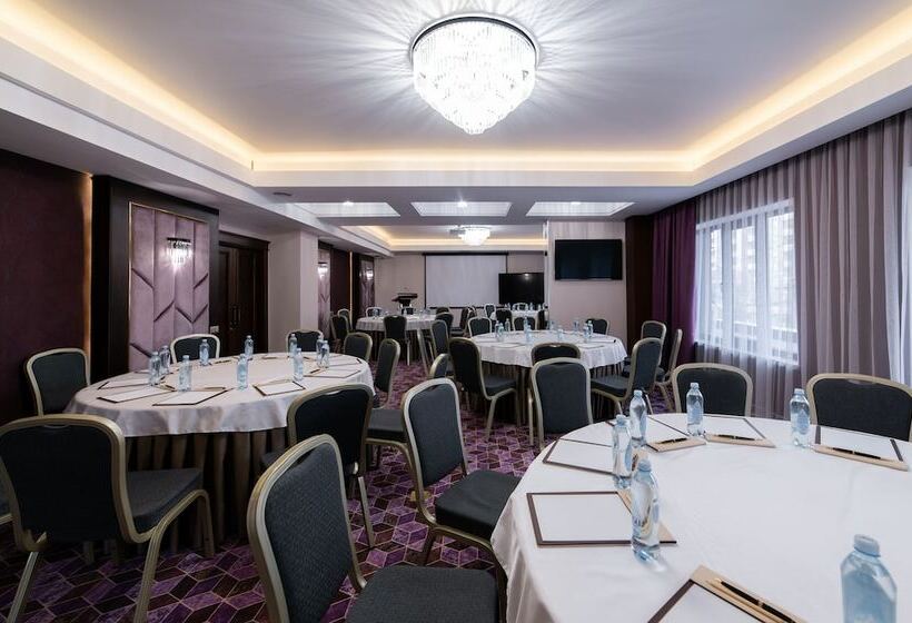 Orient Hotel Bishkek