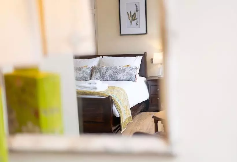 ペンション The Ironmongers Boutique