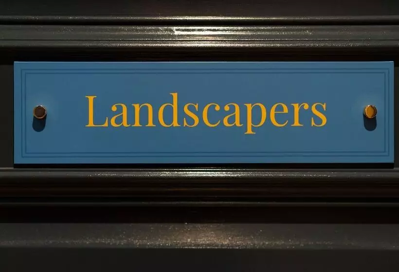 ペンション The Ironmongers Boutique