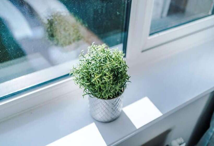 إقامة Stunning 2 Bed House In Manchester With Canal View