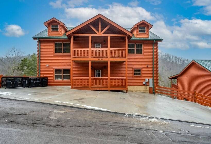 Smokystays Smoky Ridge