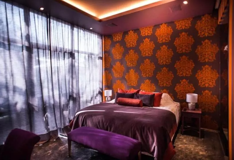 The Hip Hotel Santiago
