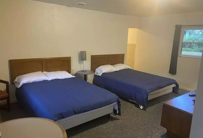 The Maple Motel Erie