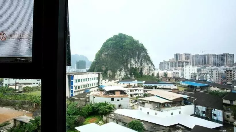 ホテル City Comfort Inn Hezhou Municipal Square