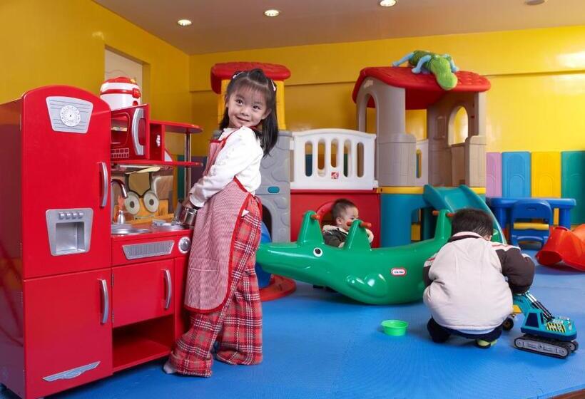 هتل Hua Ge Hot Spring