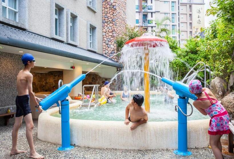 هتل Hua Ge Hot Spring