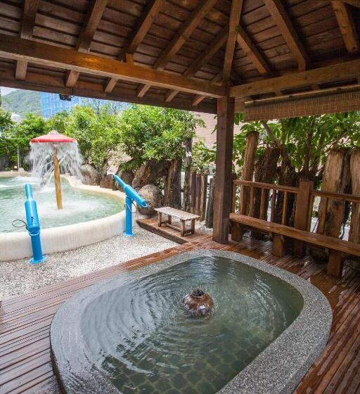 هتل Hua Ge Hot Spring