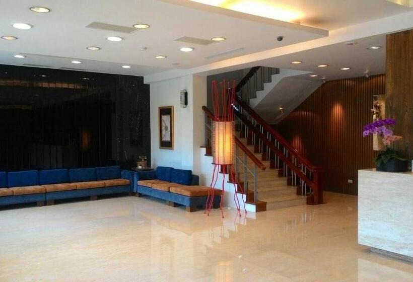 هتل Hua Ge Hot Spring