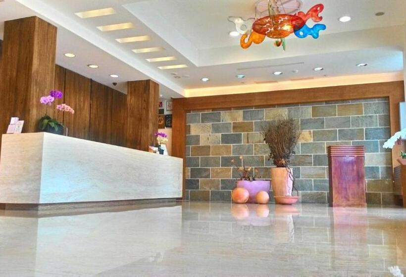 هتل Hua Ge Hot Spring