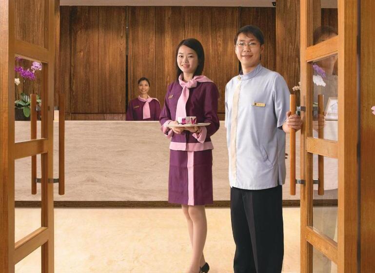 هتل Hua Ge Hot Spring