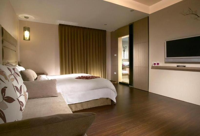 هتل Hua Ge Hot Spring