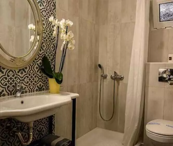 Hotelli Parthenon Art Executive Wing