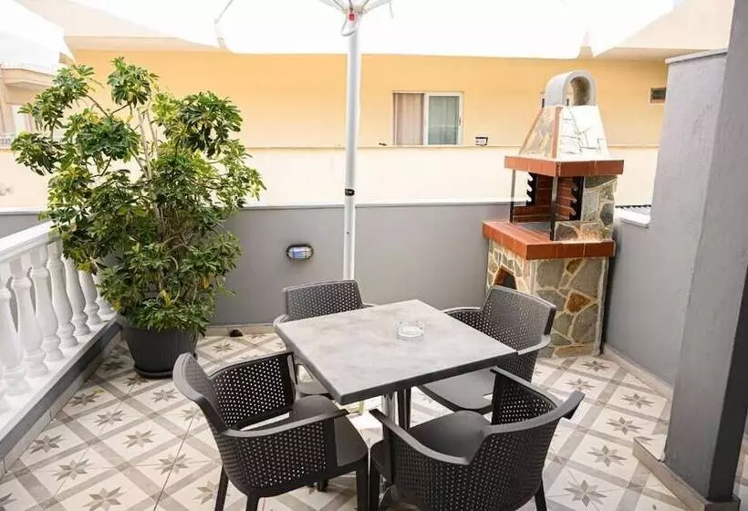 Hotelli Parthenon Art Executive Wing