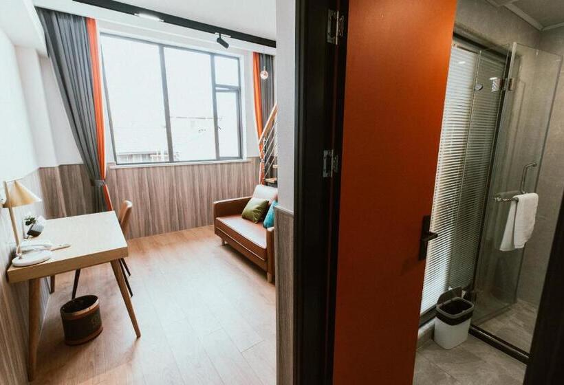 호텔 Shanghai Fish Inn People Square