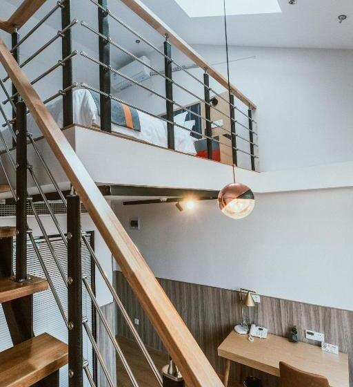 호텔 Shanghai Fish Inn People Square