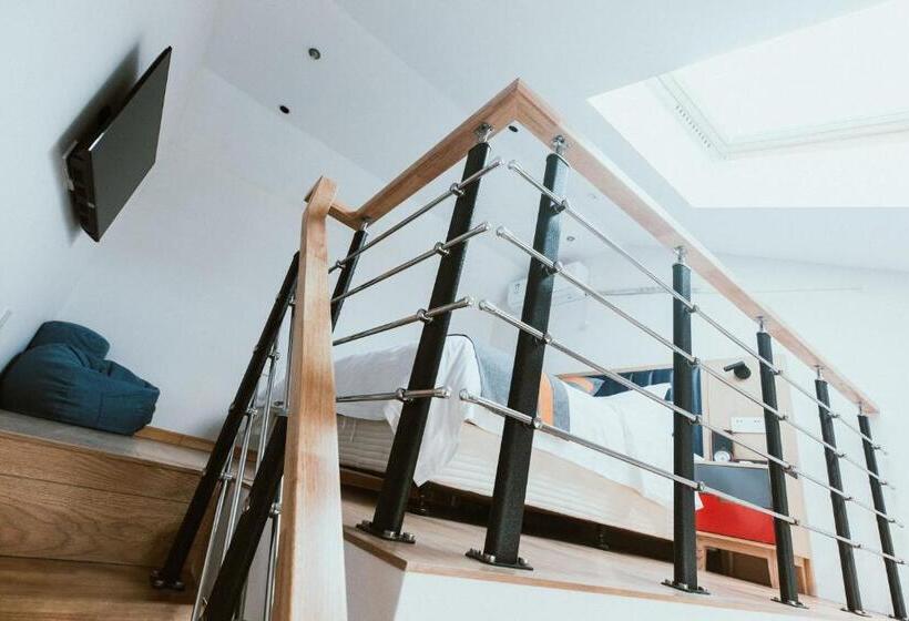 호텔 Shanghai Fish Inn People Square