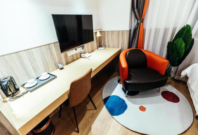 호텔 Shanghai Fish Inn People Square