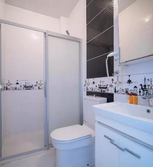 Hotelli Yali Sui̇tes