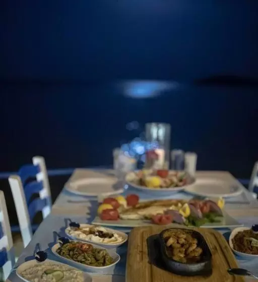 Hotelli Yali Sui̇tes