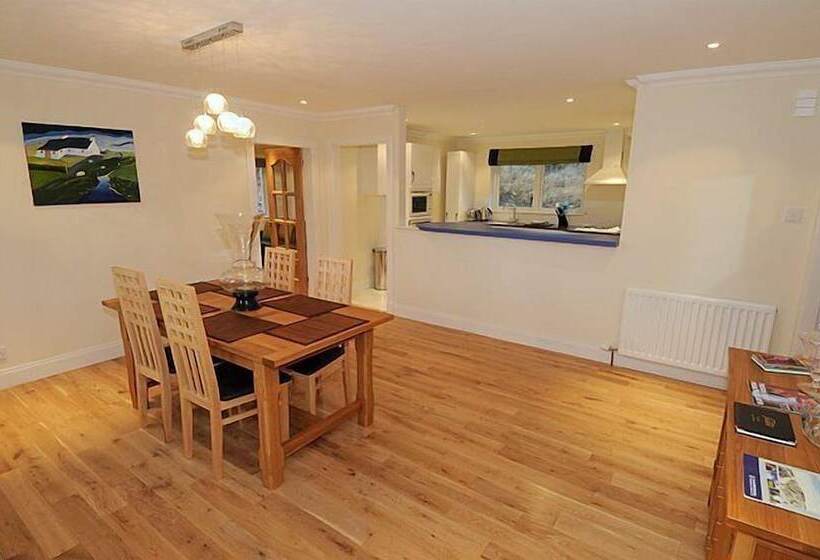 Bcc Lochness Cottages