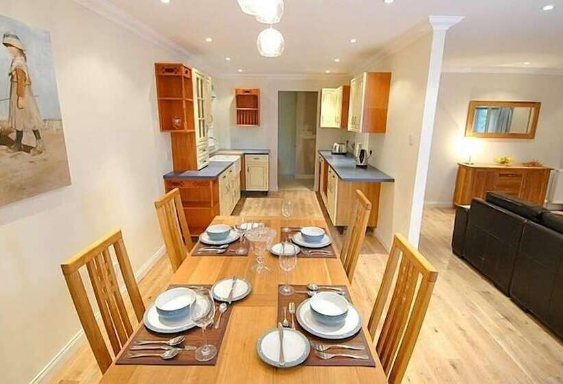 Bcc Lochness Cottages