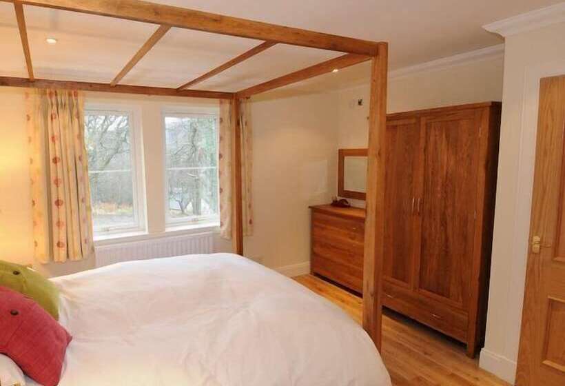 Bcc Lochness Cottages