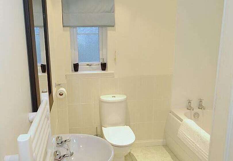 Bcc Lochness Cottages