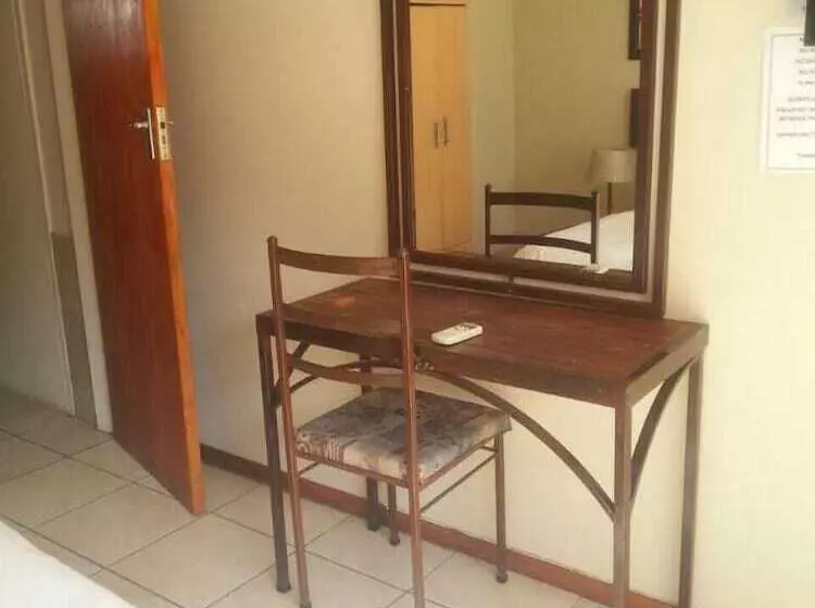 Aamiaismajoitus (B&B) Angels Haven Guest House