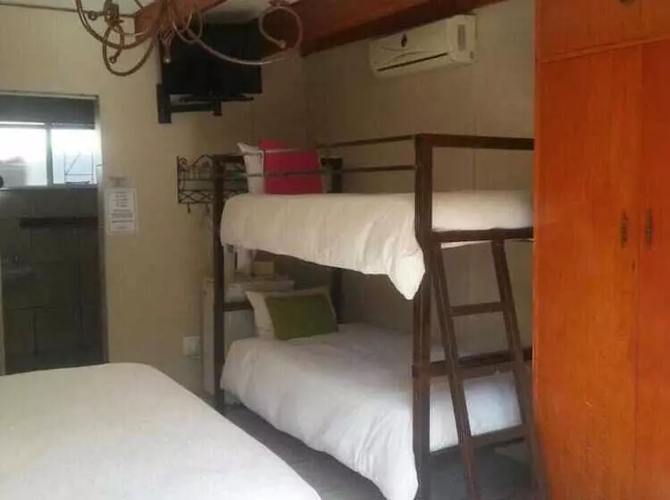 Aamiaismajoitus (B&B) Angels Haven Guest House