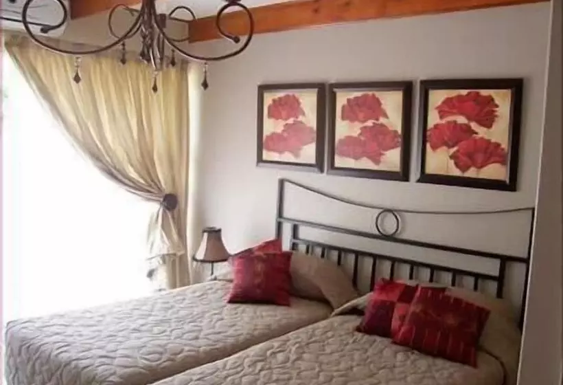 Aamiaismajoitus (B&B) Angels Haven Guest House