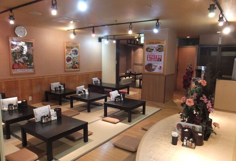 Capsule Hotel Wellbe Sakae   Caters To Men