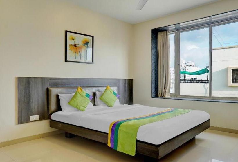 Hotel Treebo Bhagyashree Executive