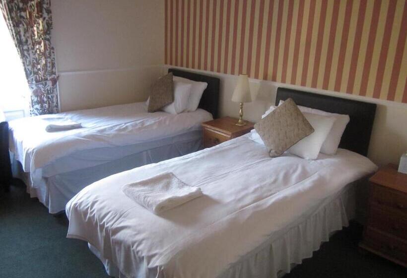 مسافرخانه Elder York Guest House