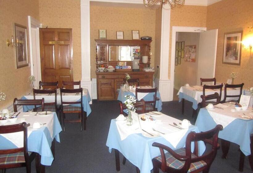 مسافرخانه Elder York Guest House