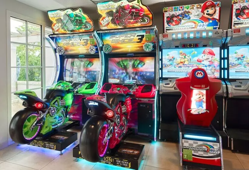 ホテル B&B Hôtel Près De Disneyland Paris