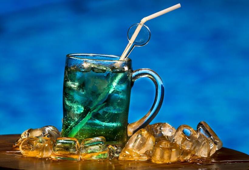 Отель Daun Bali Seminyak