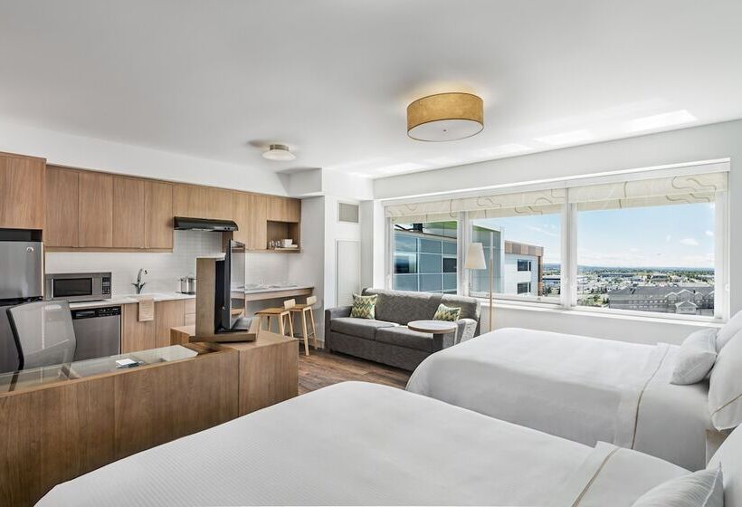 酒店 Element Calgary Airport