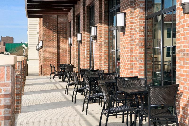 فندق Holiday Inn Express Pensacola Downtown, An Ihg