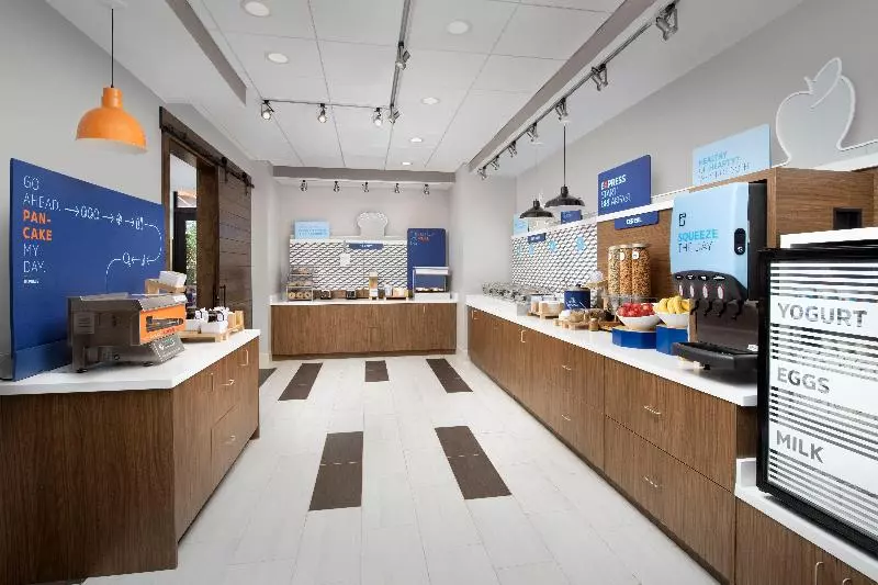 ホテル Holiday Inn Express Pensacola Downtown, An Ihg